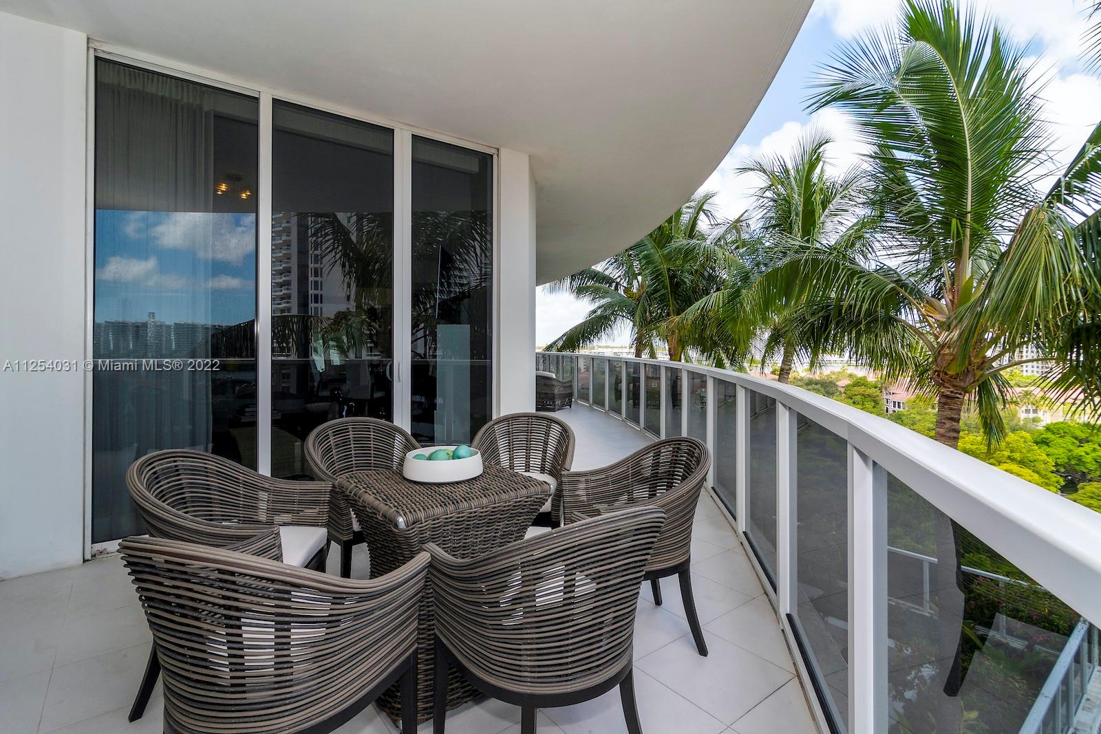 4100 Island Blvd # 704