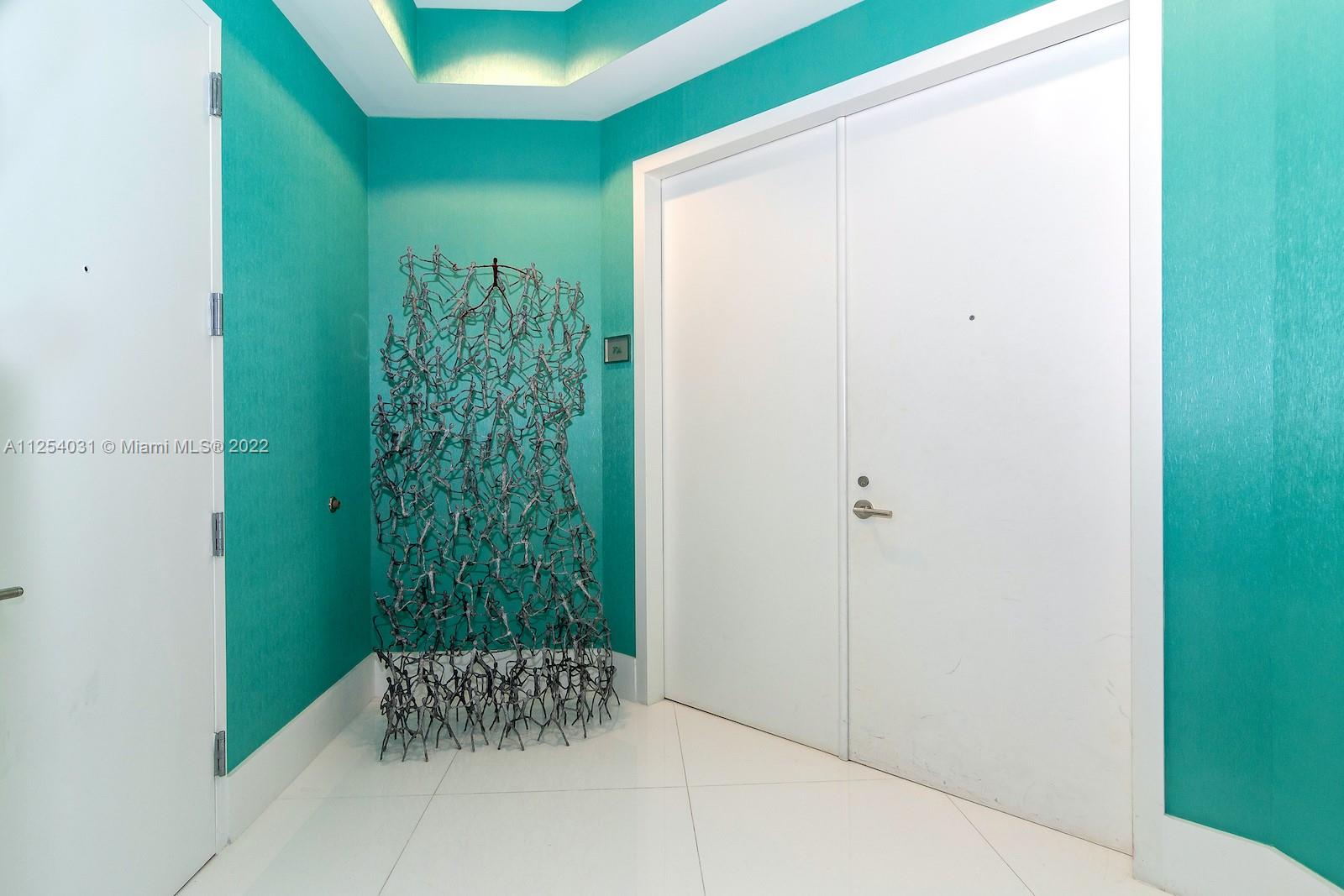 4100 Island Blvd # 704