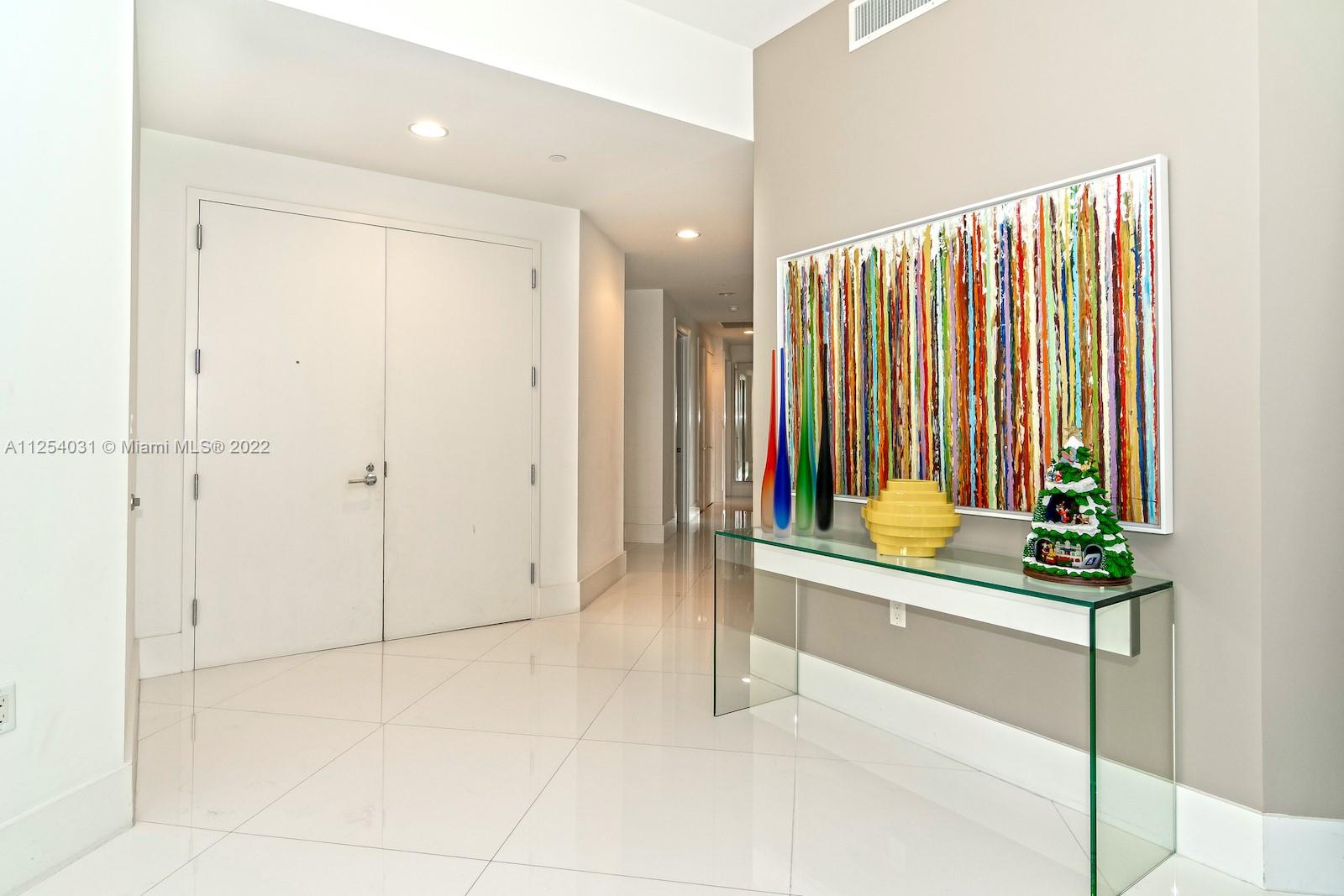 4100 Island Blvd # 704