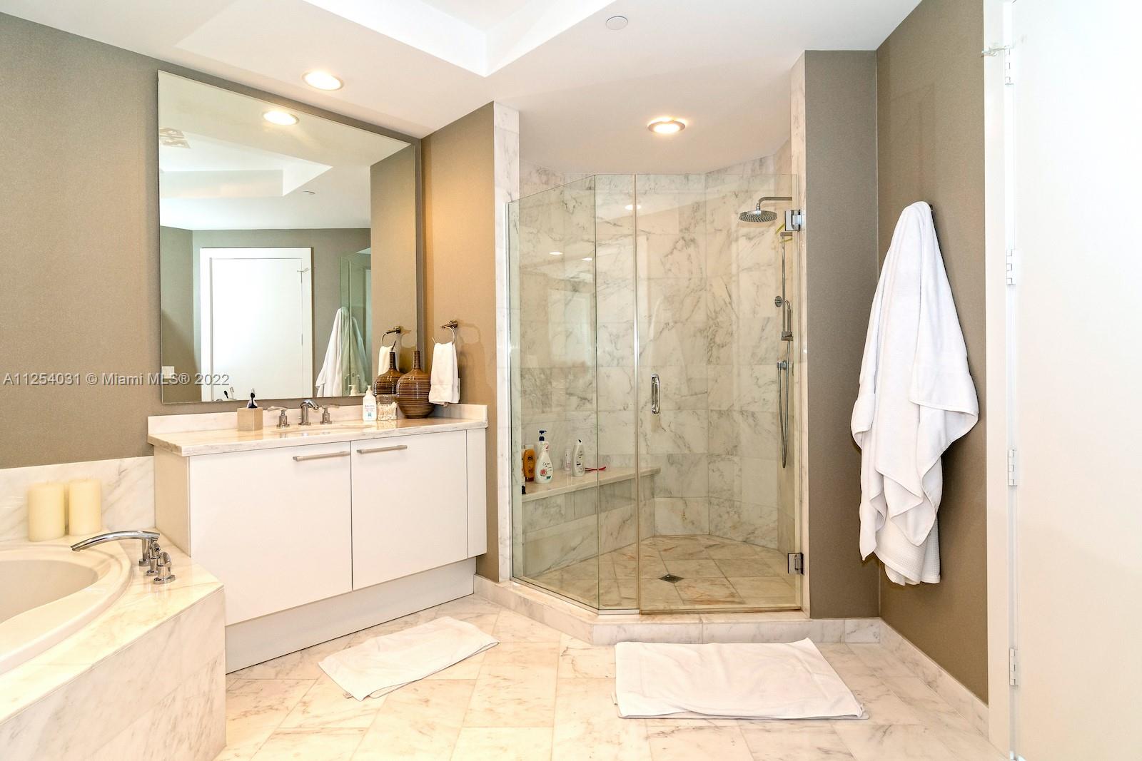 4100 Island Blvd # 704