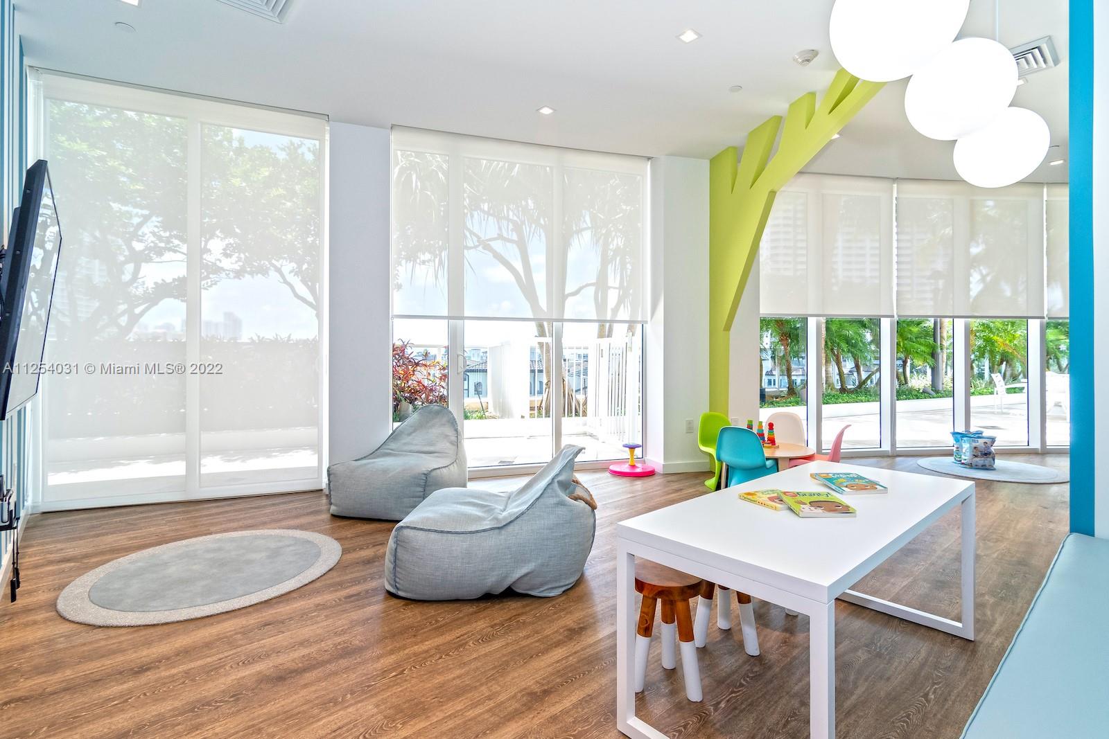 4100 Island Blvd # 704