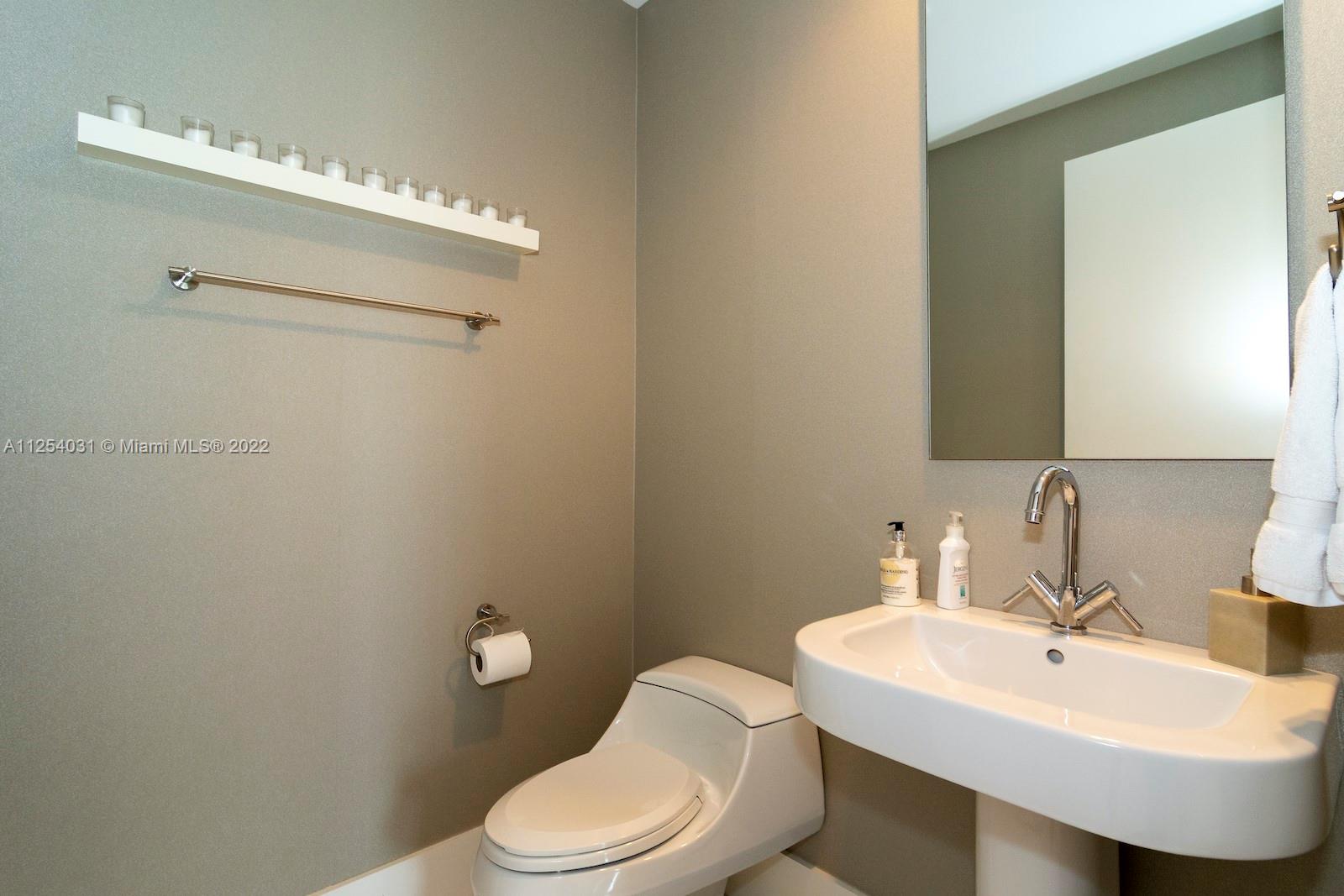 4100 Island Blvd # 704