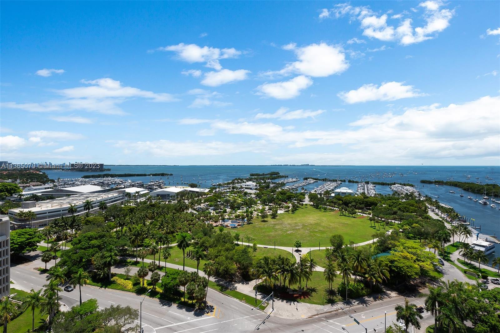 2811 S Bayshore Dr # 15D