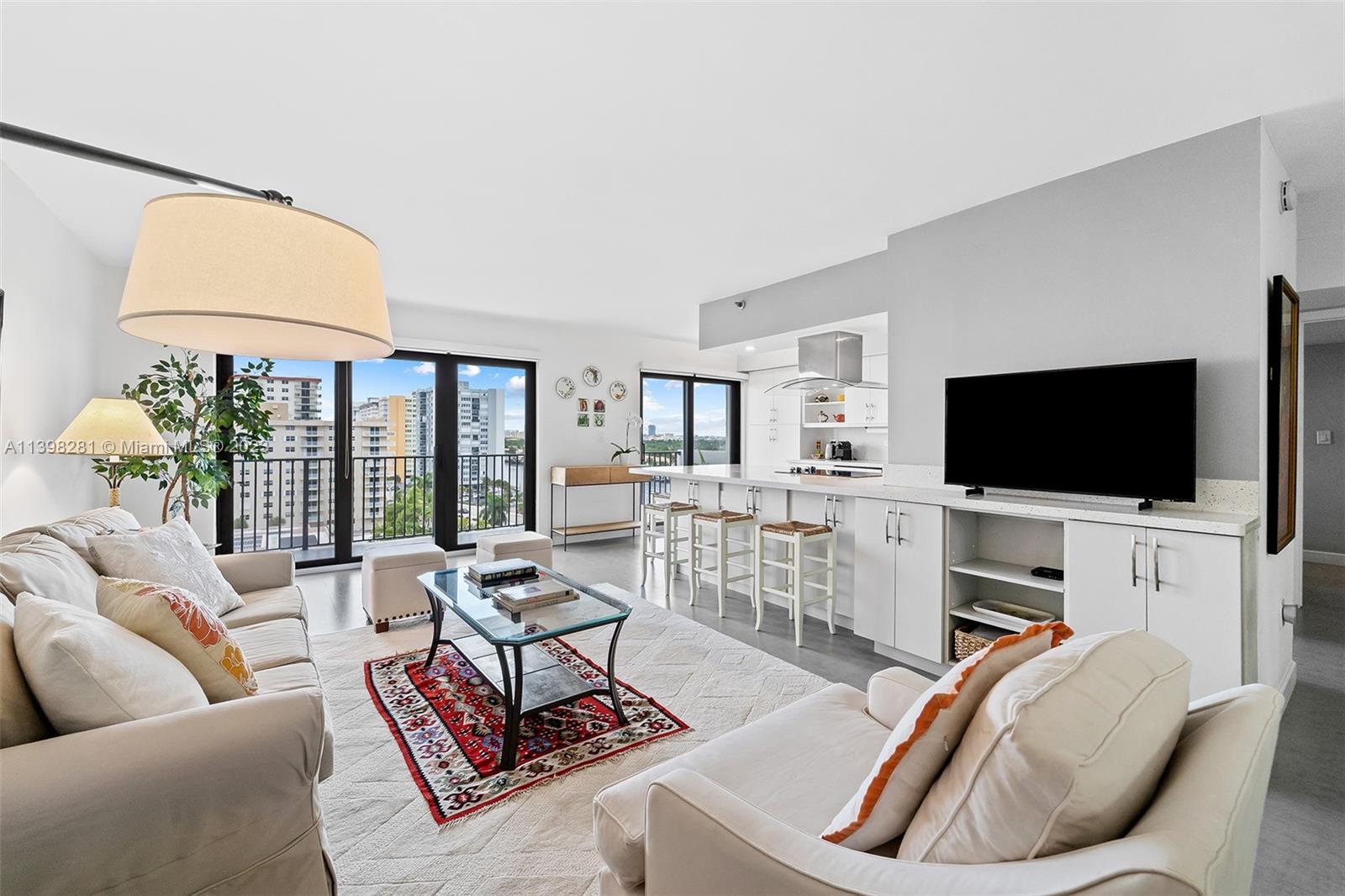 1201 S Ocean Dr # 910S