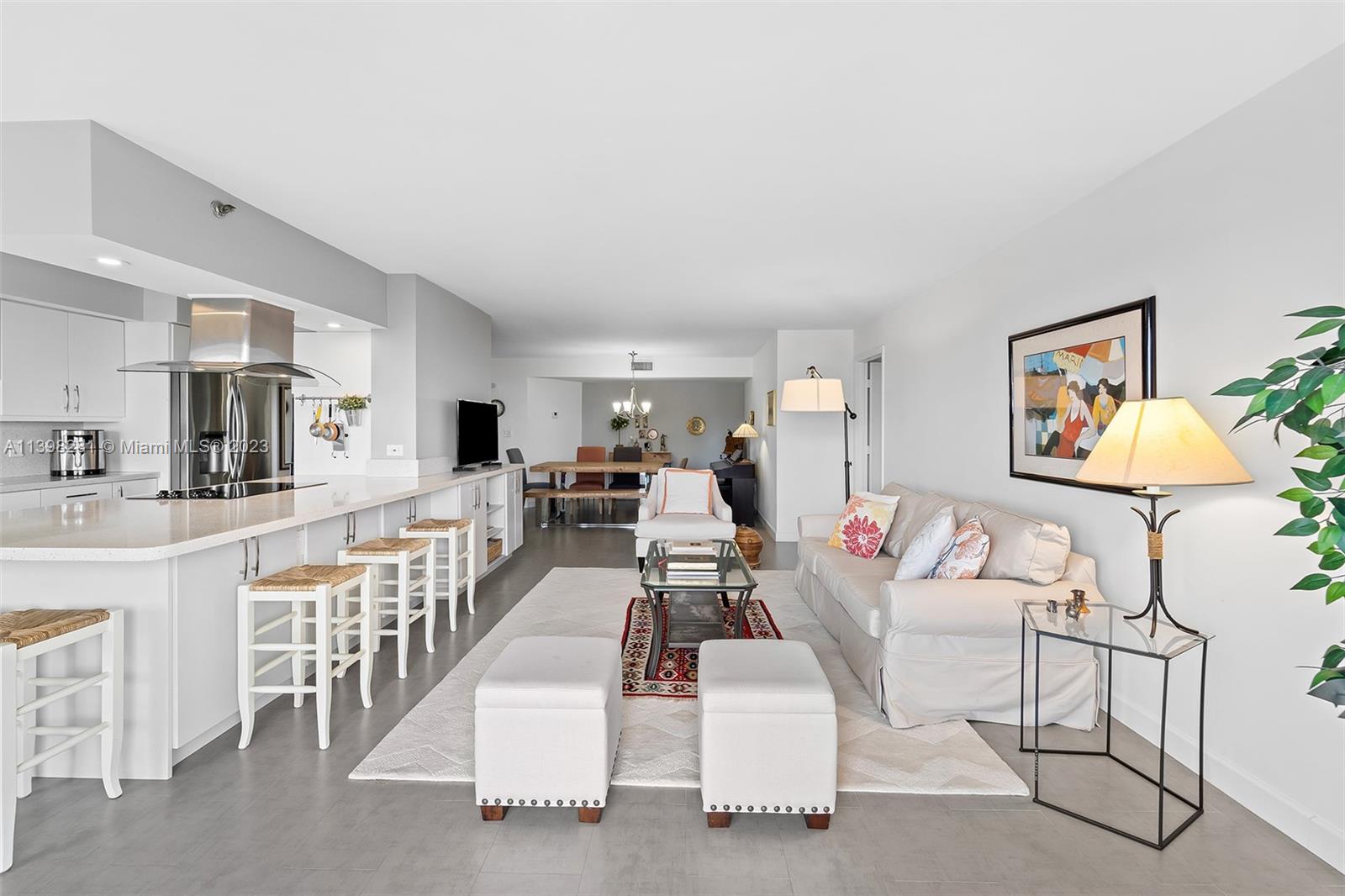 1201 S Ocean Dr # 910S