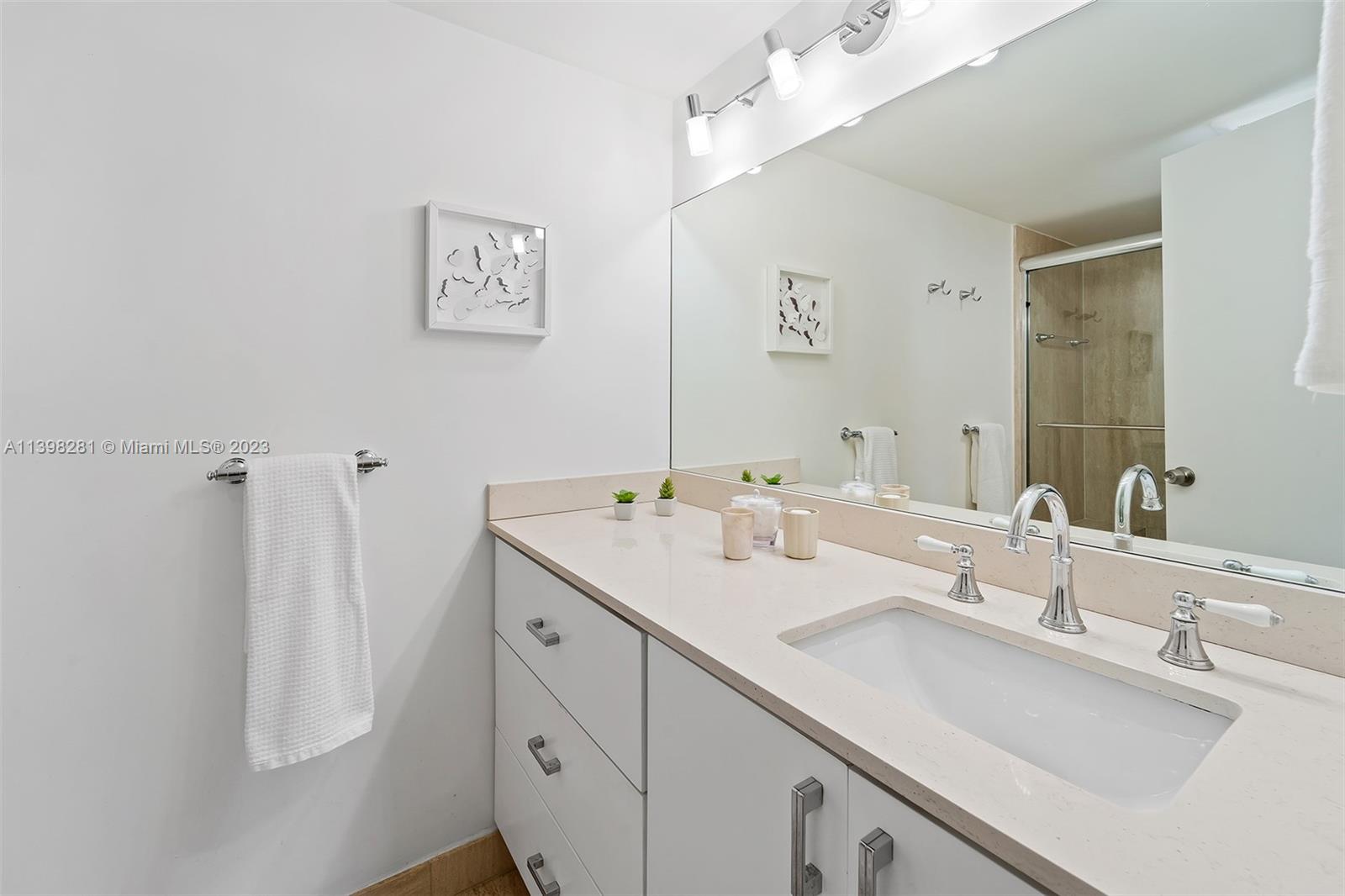 1201 S Ocean Dr # 910S