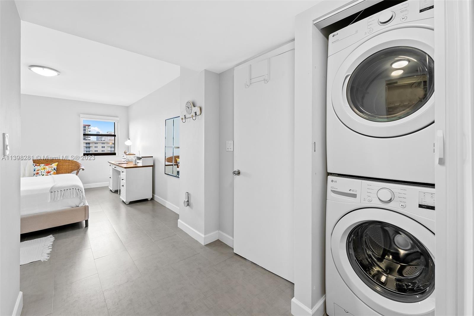 1201 S Ocean Dr # 910S