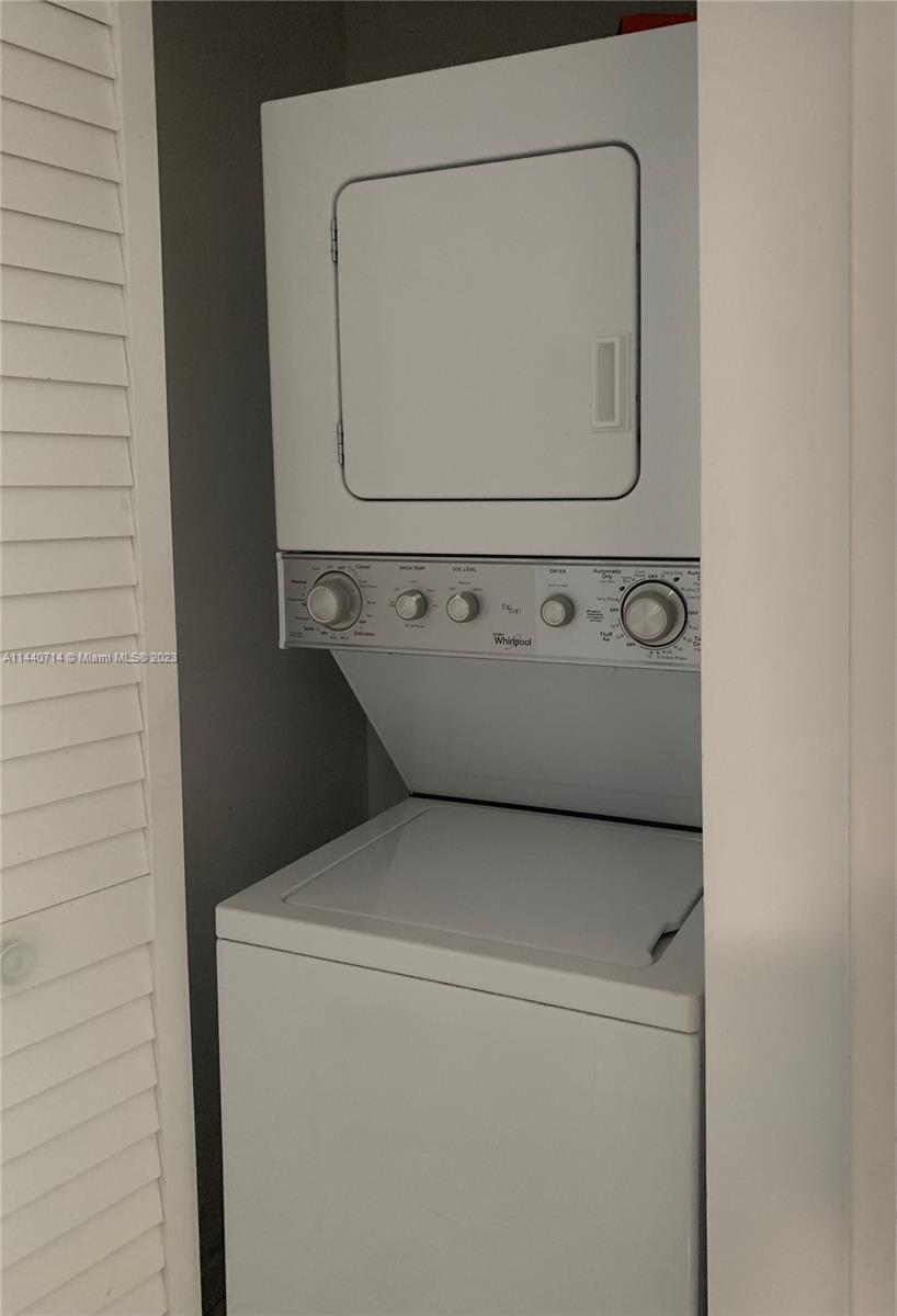 5845 Collins Ave # 101