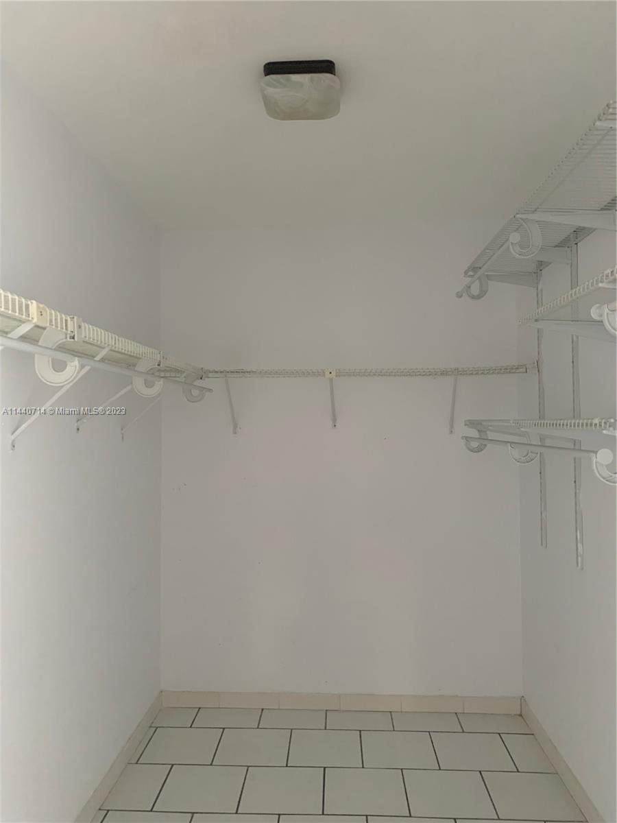 5845 Collins Ave # 101