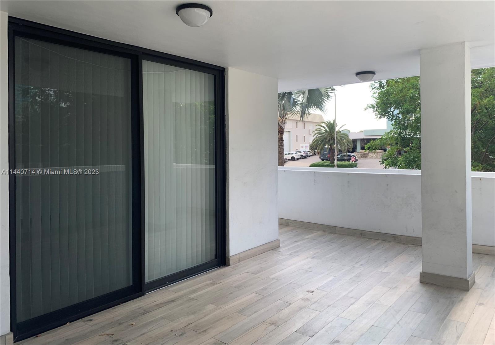 5845 Collins Ave # 101