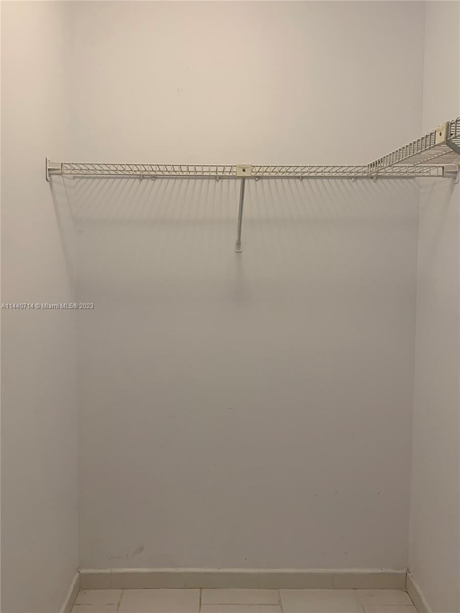 5845 Collins Ave # 101