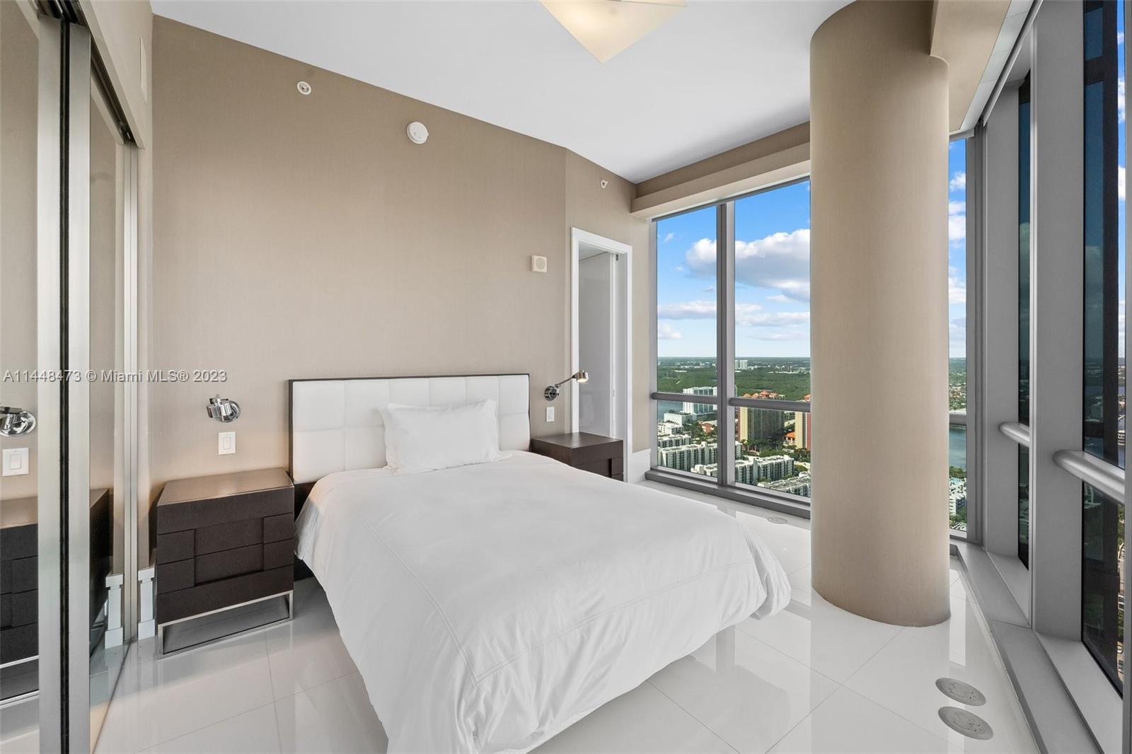 17121 Collins Ave # 4308