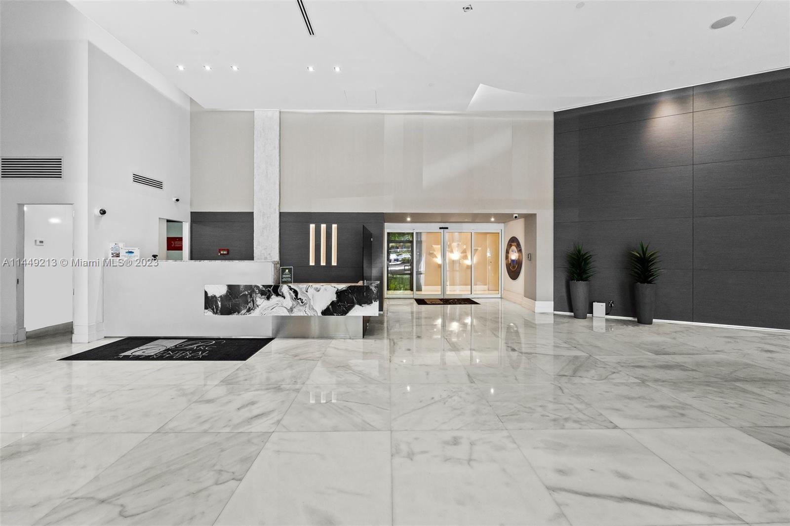 3300 NE 192nd St Unit: PH13