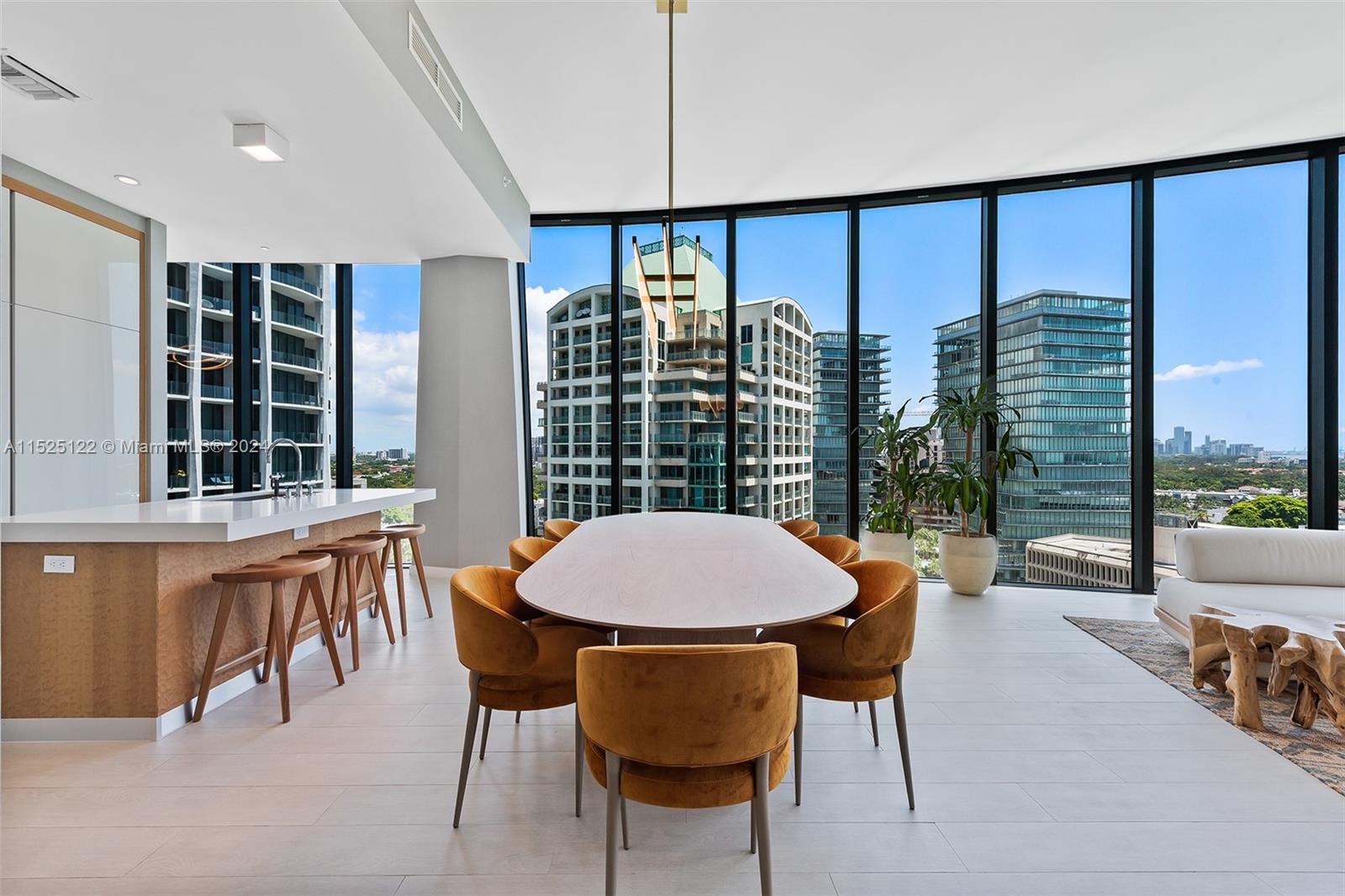 2811 S Bayshore Dr # 15D