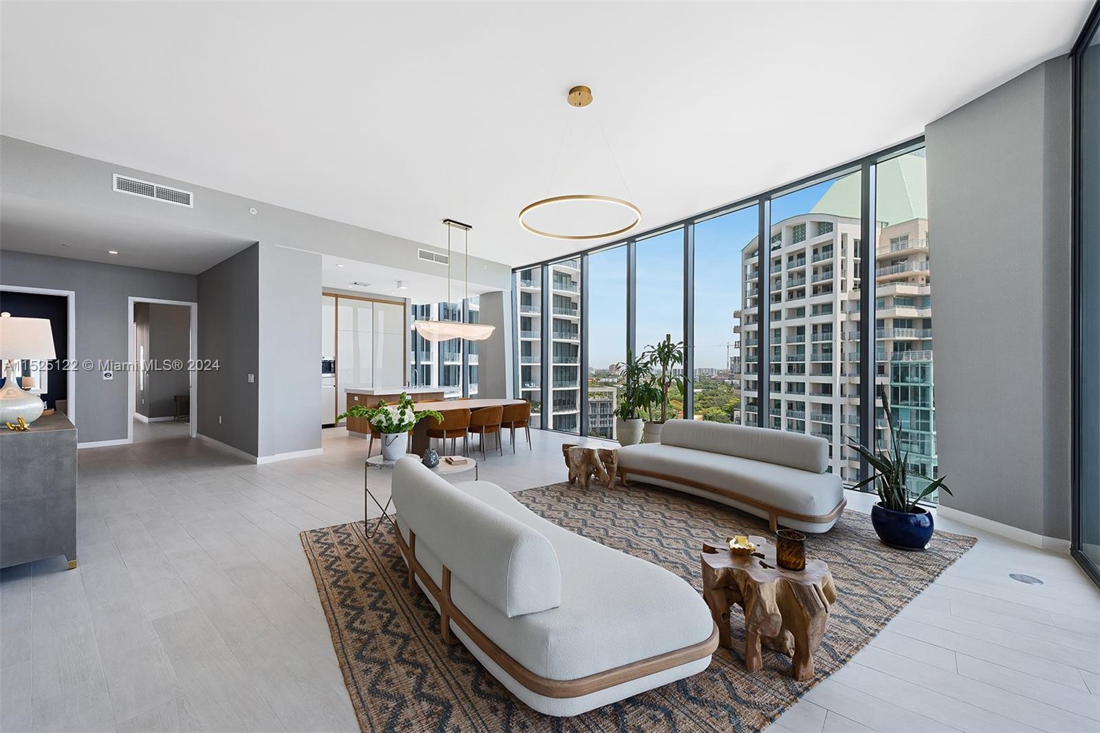 2811 S Bayshore Dr # 15D