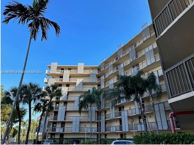 3301 N Country Club Dr # 704