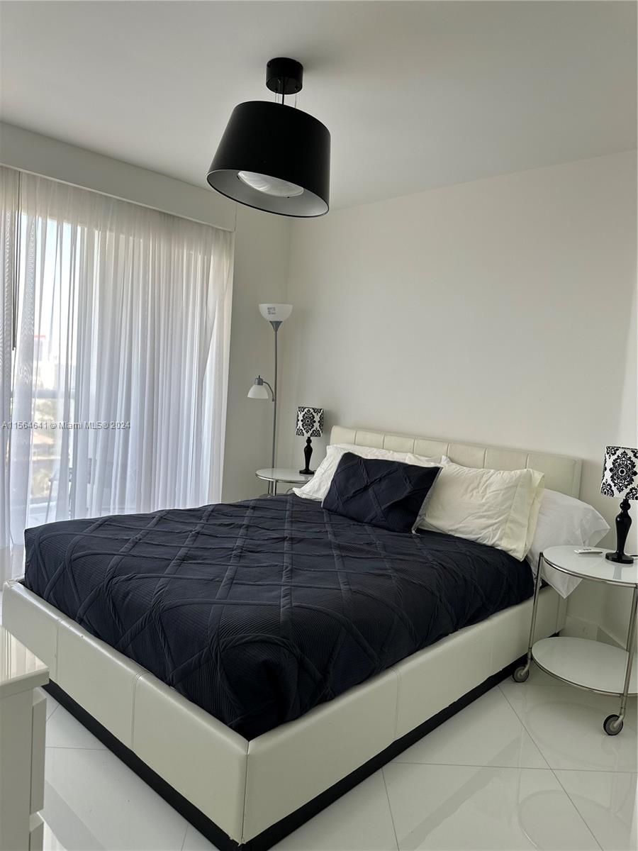 3640 Yacht Club Dr # 1805