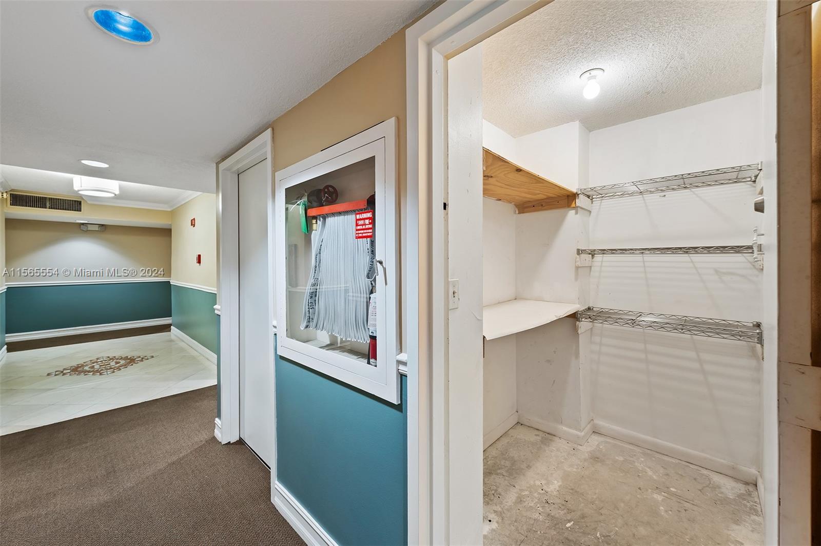 9721 E Bay Harbor Dr # 4C