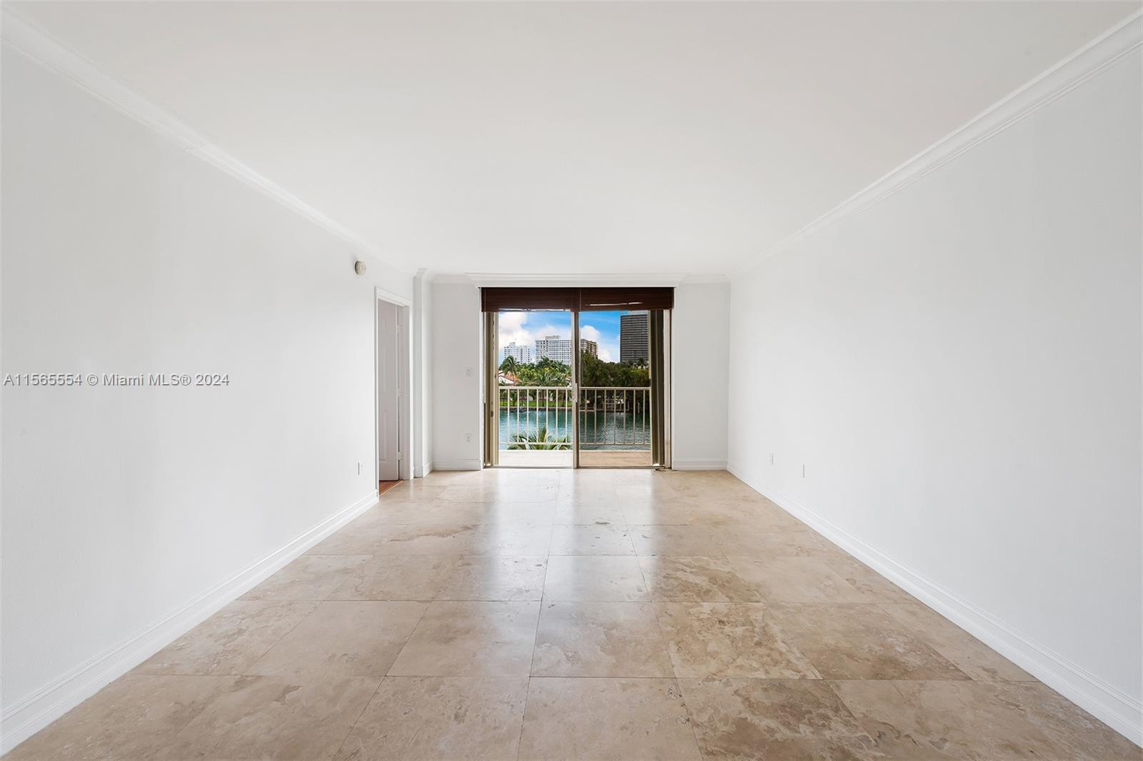 9721 E Bay Harbor Dr # 4C