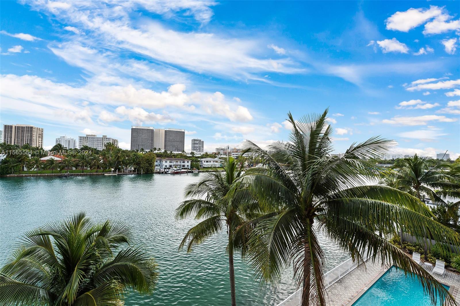 9721 E Bay Harbor Dr # 4C