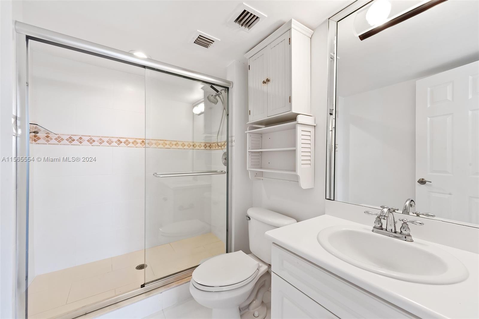 9721 E Bay Harbor Dr # 4C