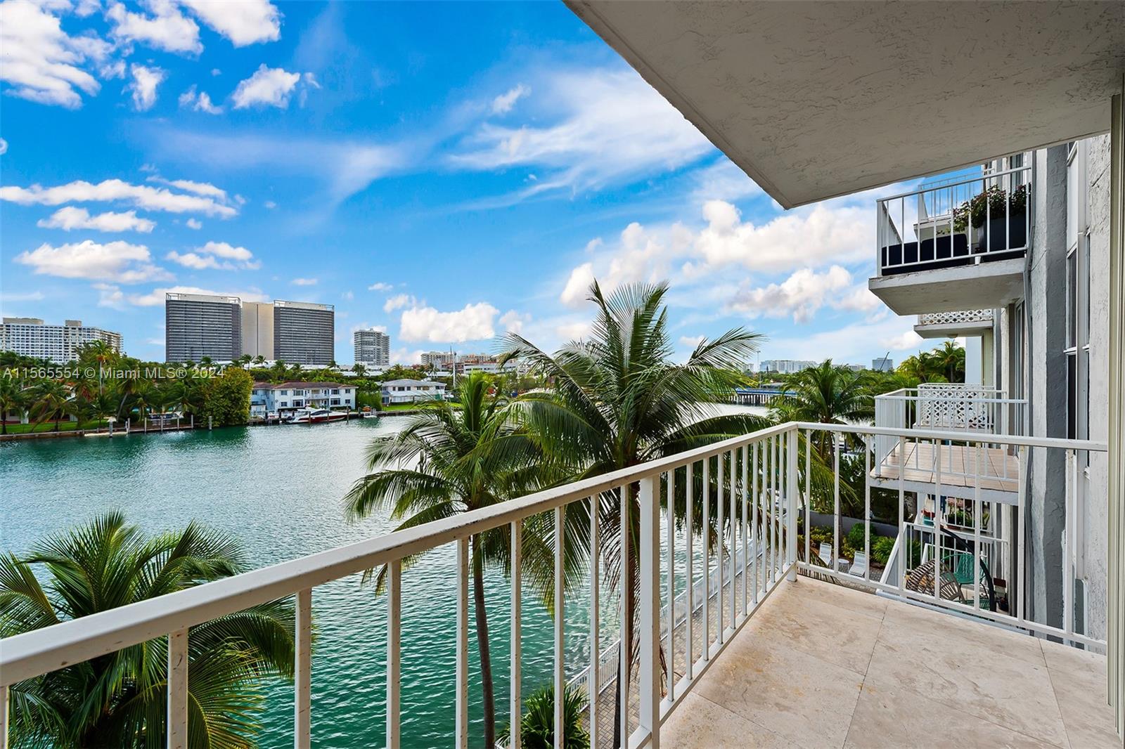 9721 E Bay Harbor Dr # 4C