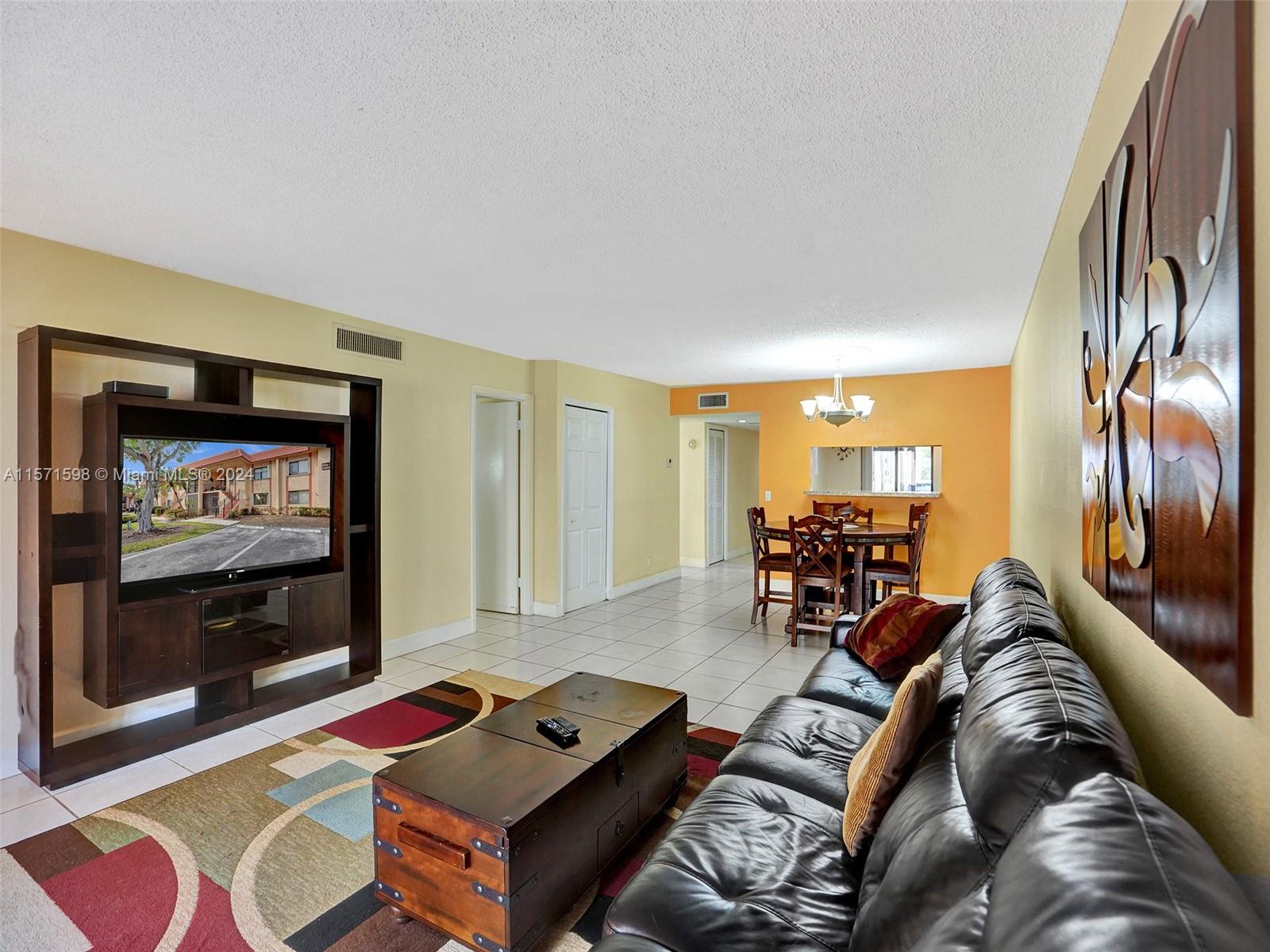 158 Lakeview Dr # 103