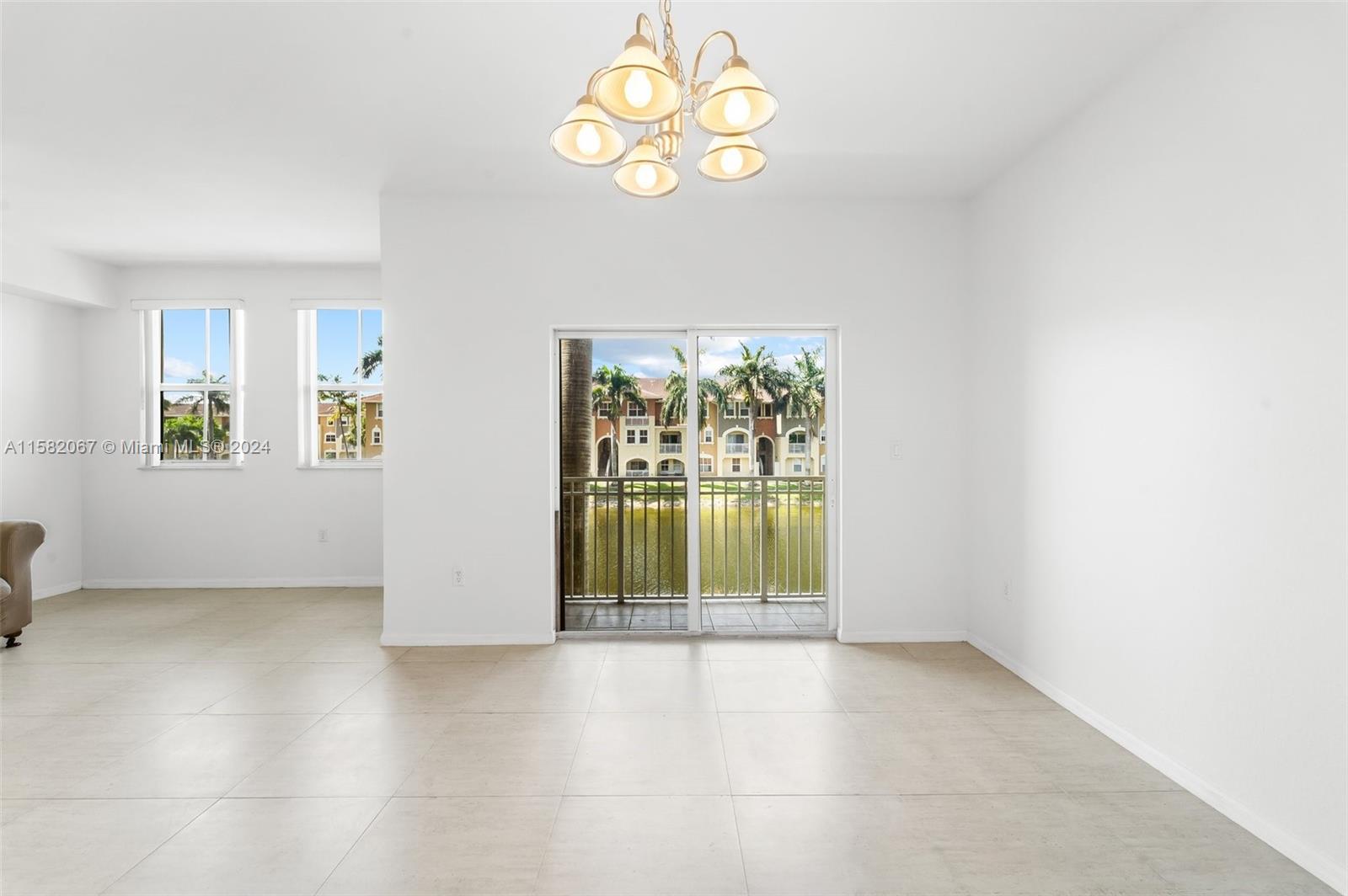 10850 NW 89th Ter # 5 Unit: 208-5