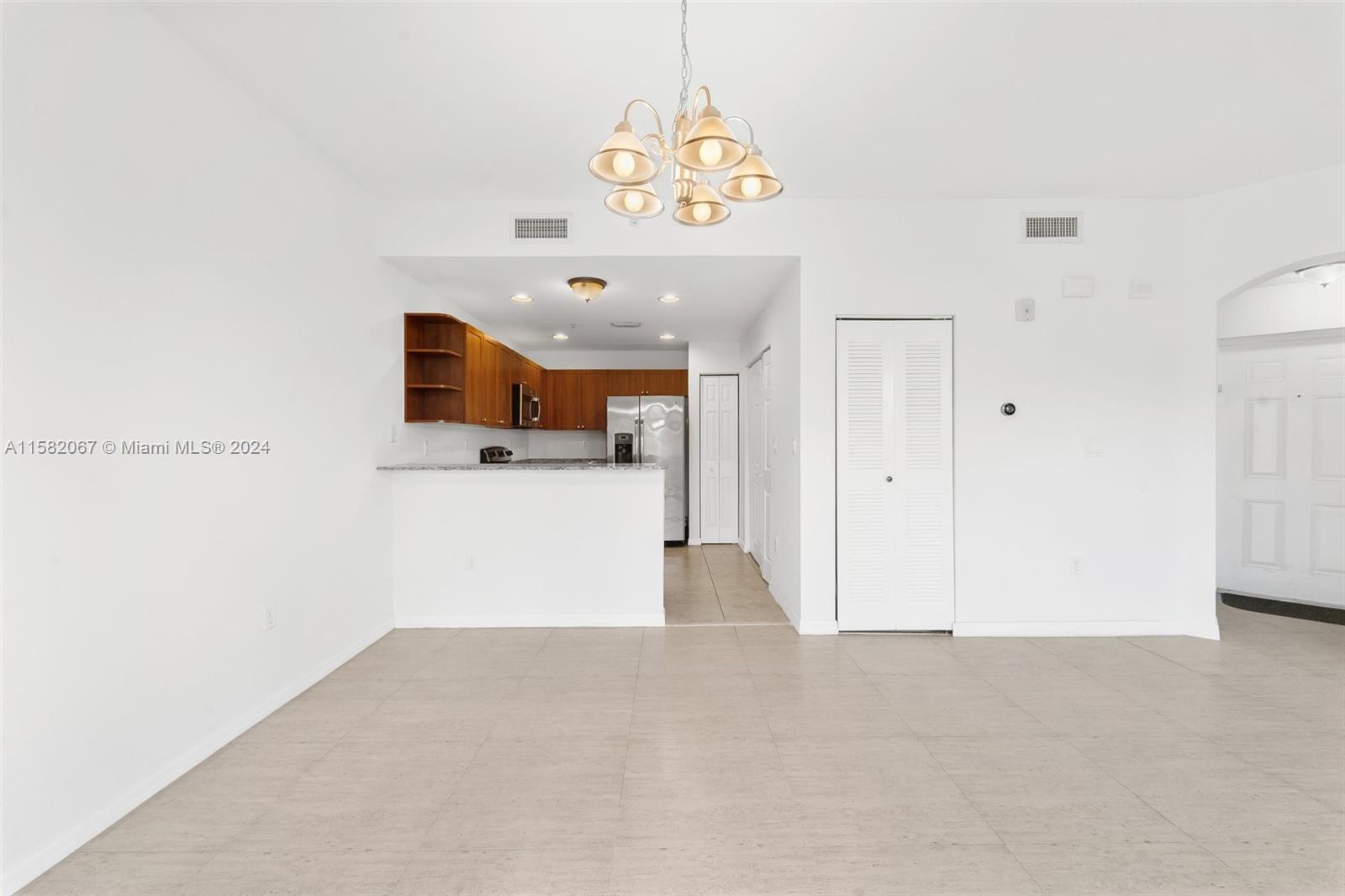 10850 NW 89th Ter # 5 Unit: 208-5