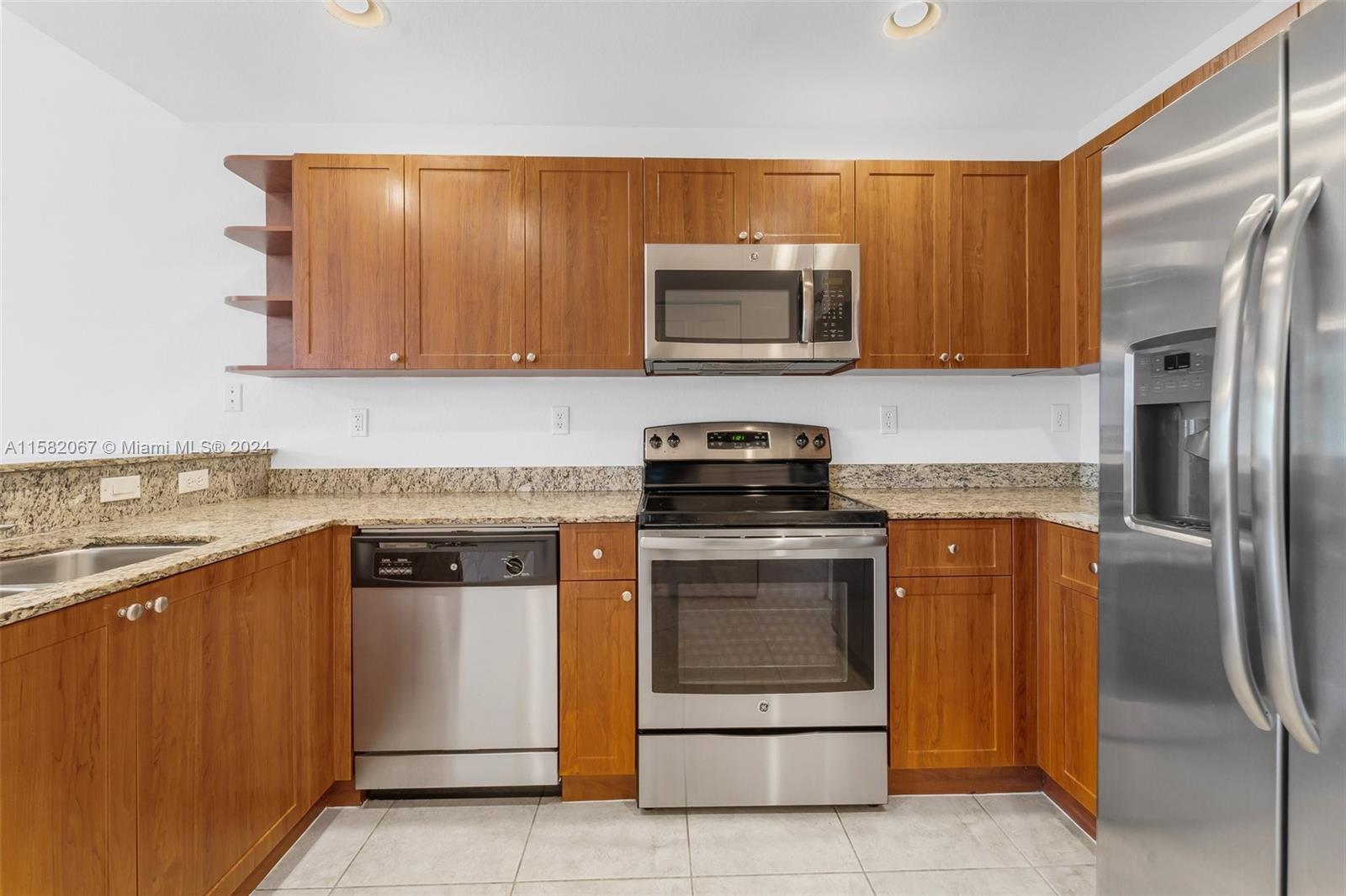 10850 NW 89th Ter # 5 Unit: 208-5
