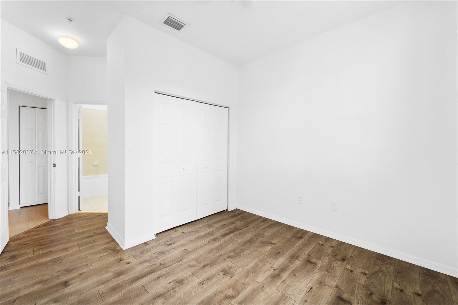 10850 NW 89th Ter # 5 Unit: 208-5