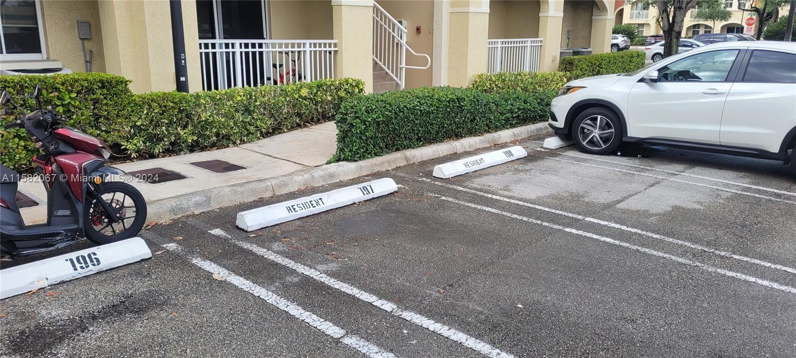 10850 NW 89th Ter # 5 Unit: 208-5