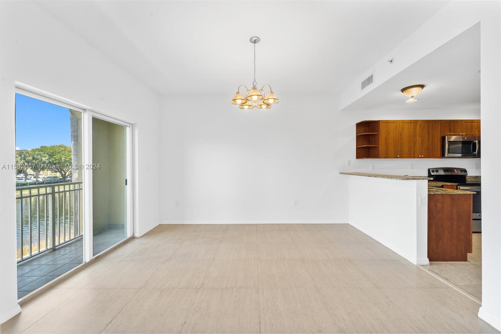 10850 NW 89th Ter # 5 Unit: 208-5