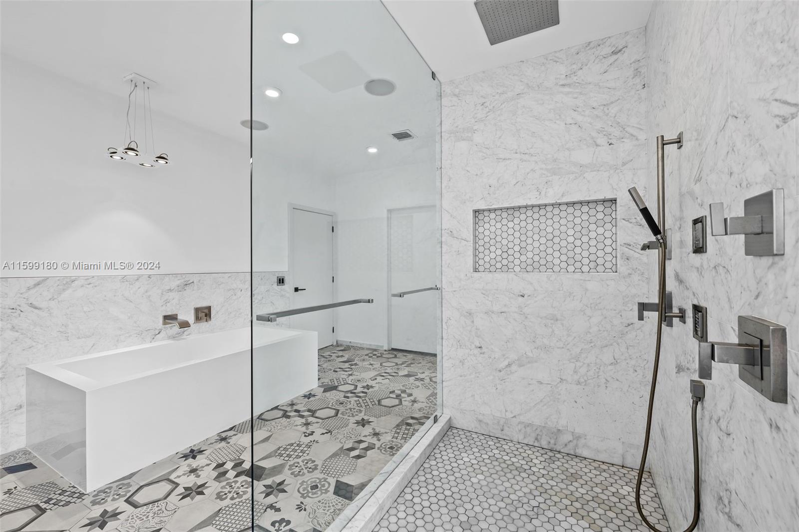 2498 Eagle Run Dr # 2498