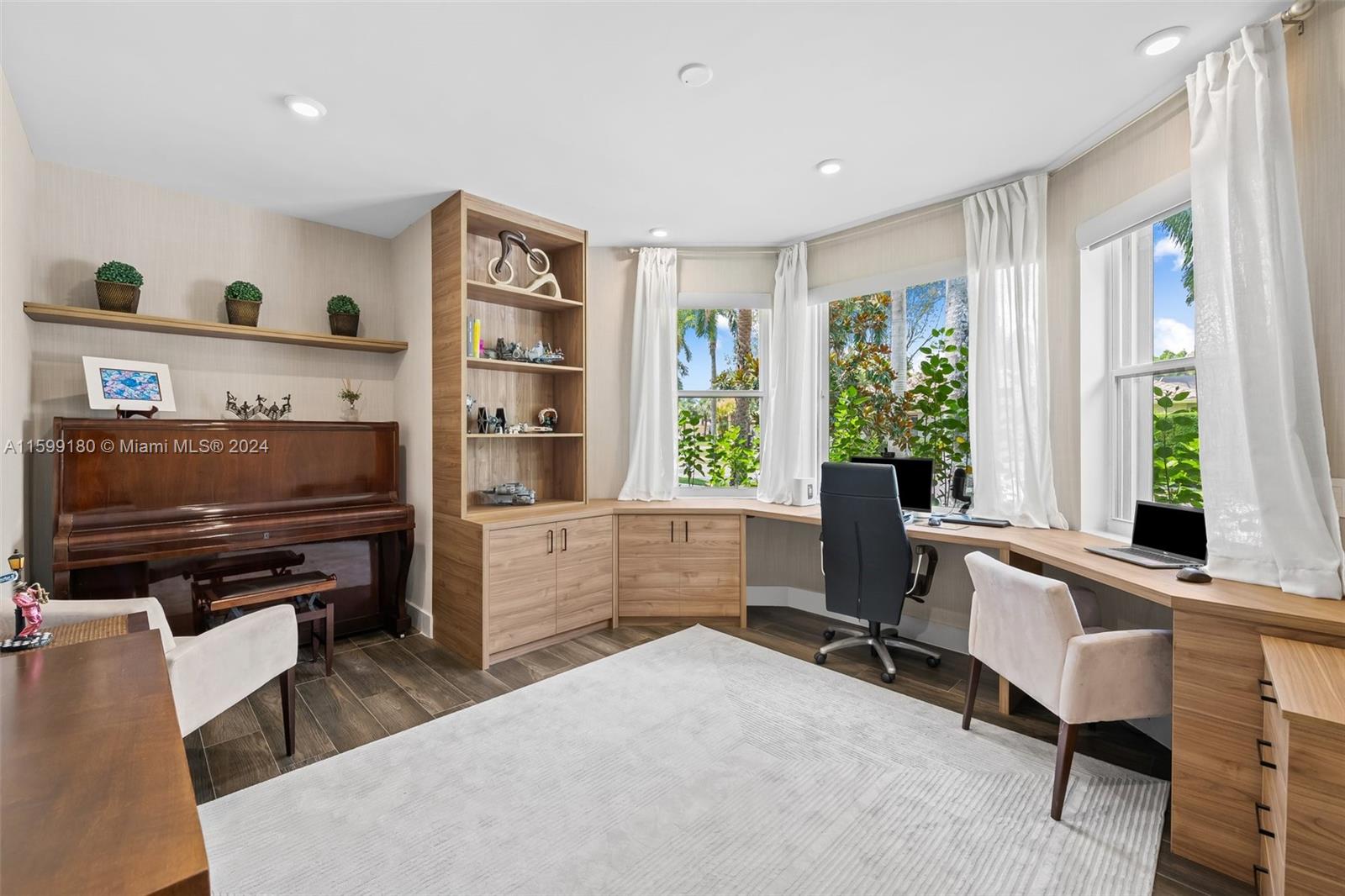 2498 Eagle Run Dr # 2498