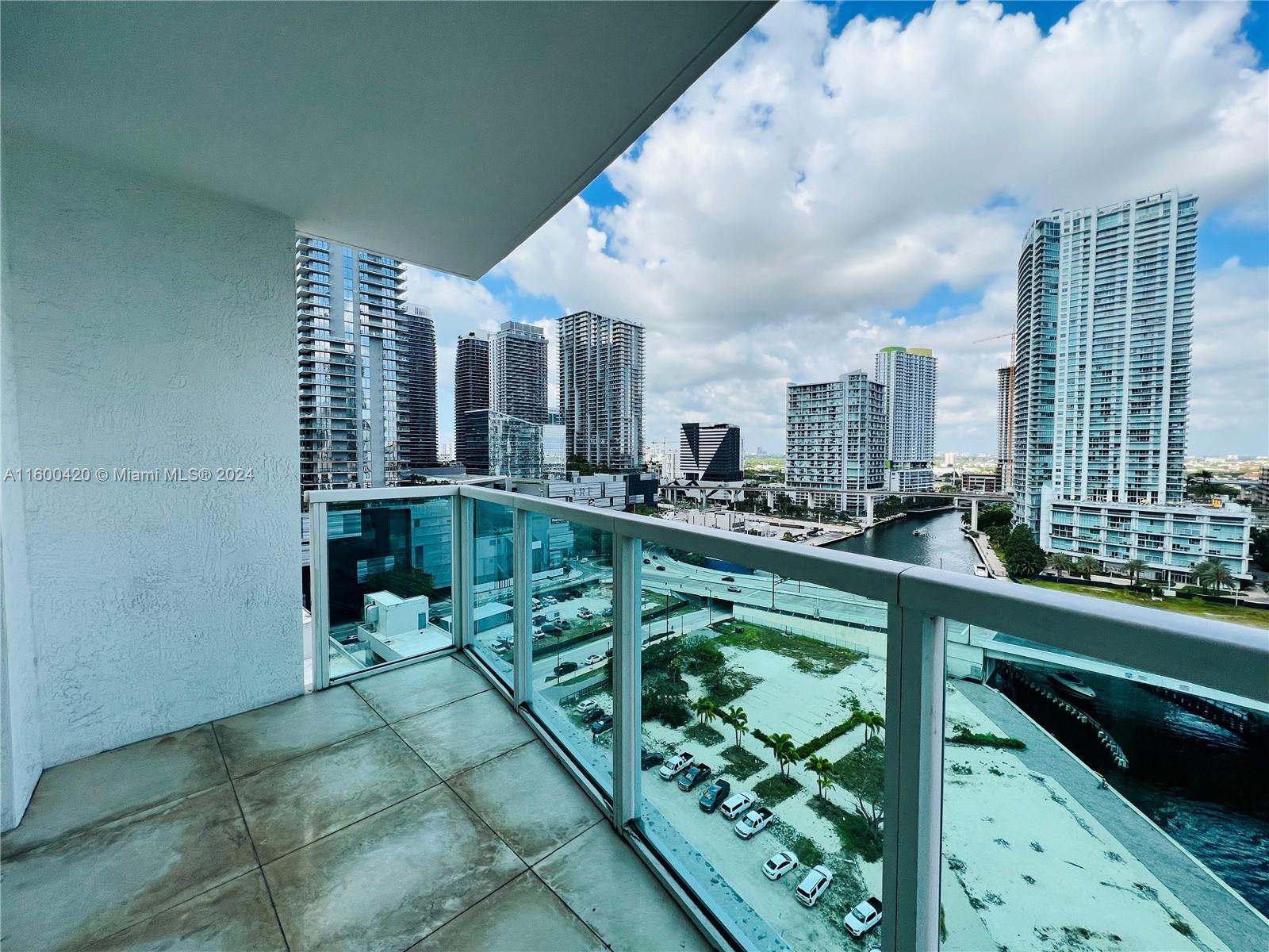 31 SE 5th St # 1805