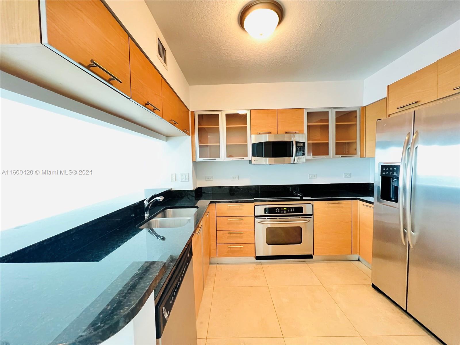 31 SE 5th St # 1805