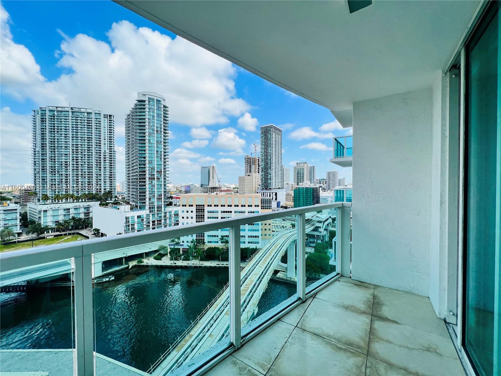 31 SE 5th St # 1805