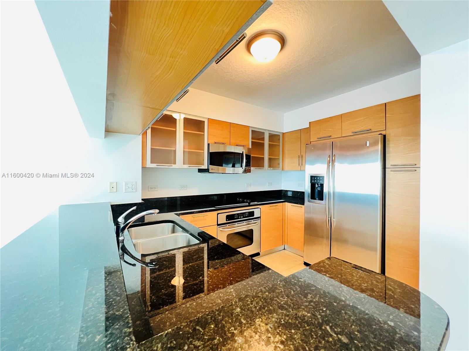 31 SE 5th St # 1805