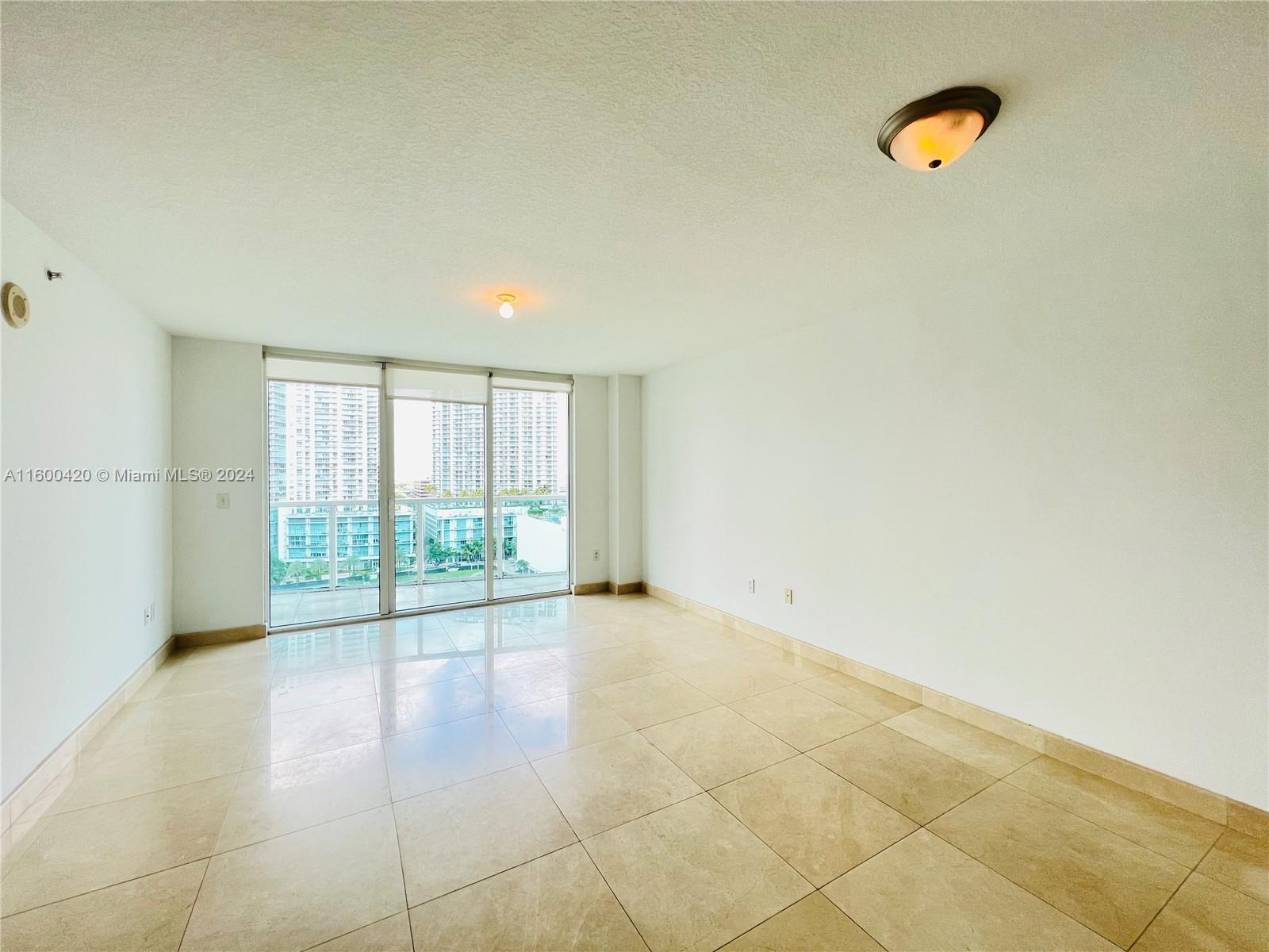 31 SE 5th St # 1805