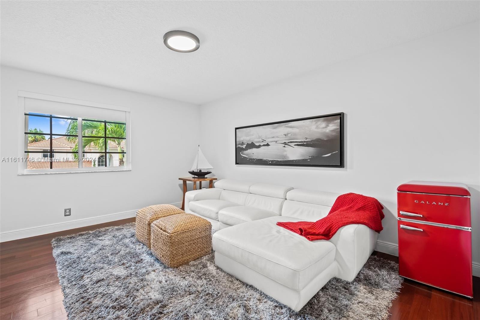 2449 Greenbrier Ct