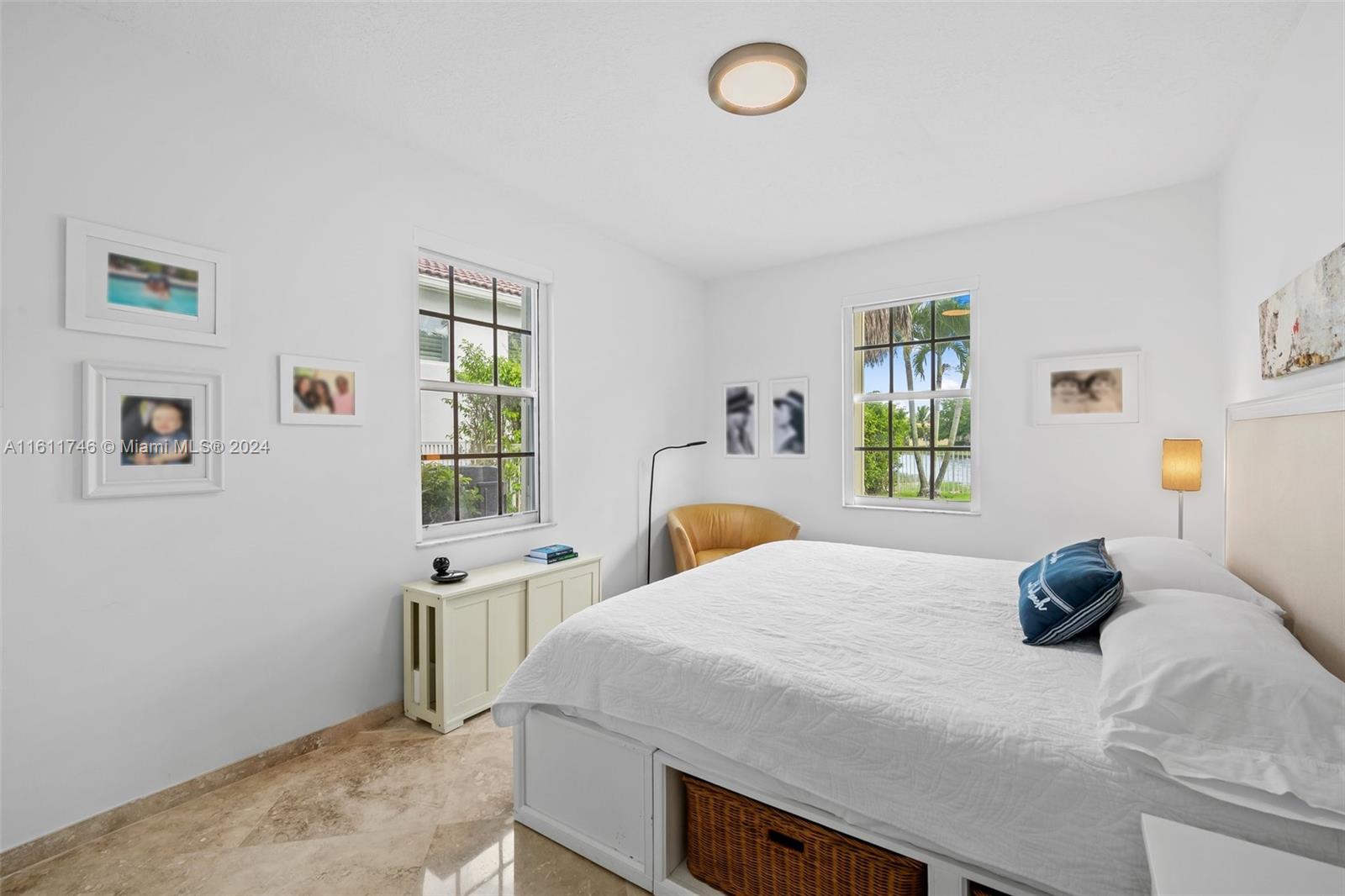 2449 Greenbrier Ct