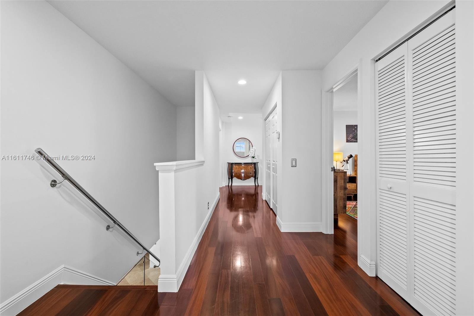 2449 Greenbrier Ct