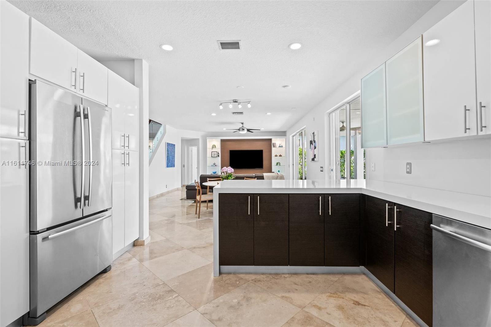2449 Greenbrier Ct