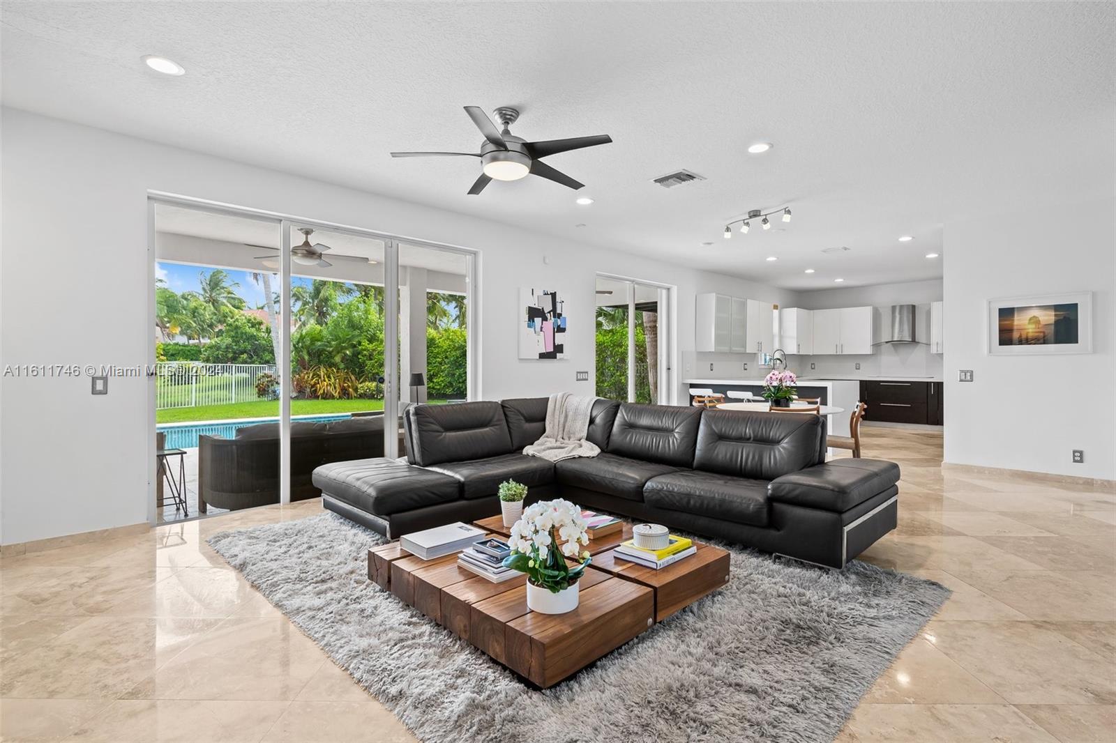 2449 Greenbrier Ct
