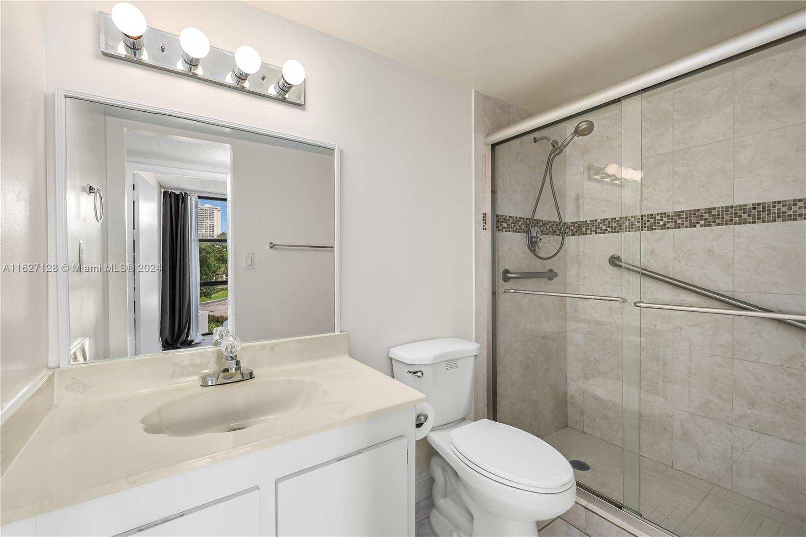 18181 NE 31st Ct # 304