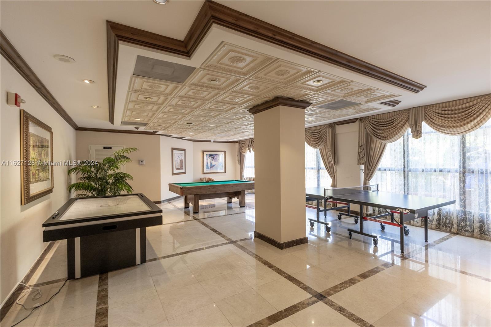 18181 NE 31st Ct # 304