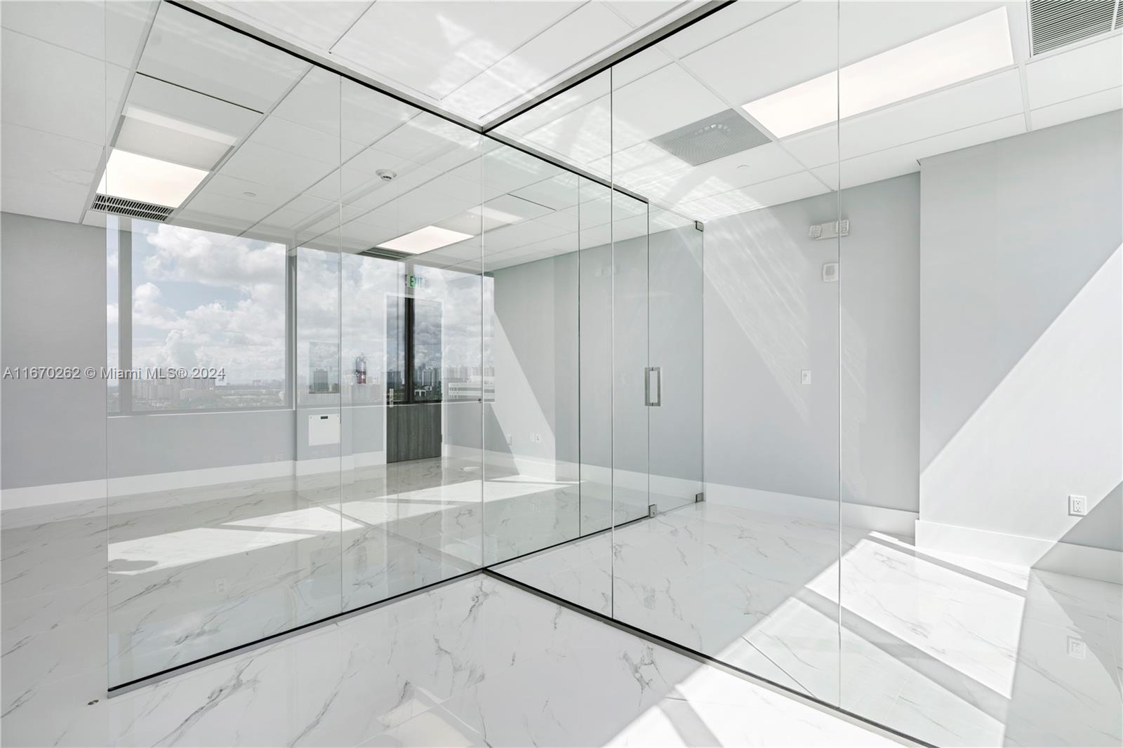 19790 W Dixie Hwy 1007 Hwy