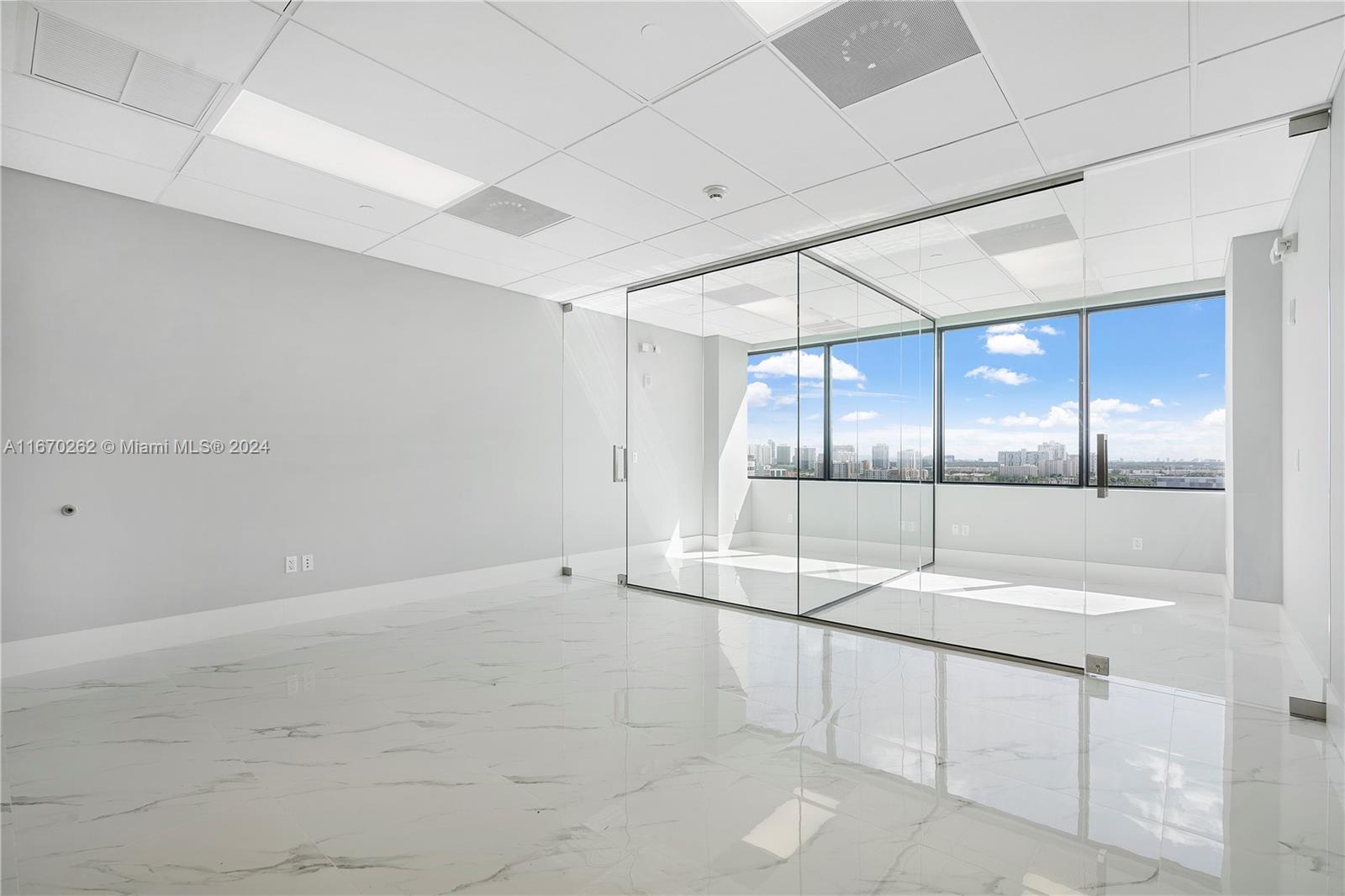 19790 W Dixie Hwy 1007 Hwy