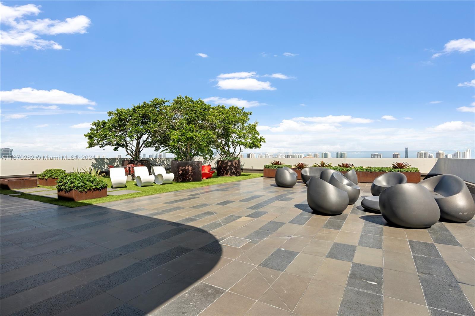 19790 W Dixie Hwy 1007 Hwy